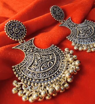 BLACK POLISH EARRINGS 1